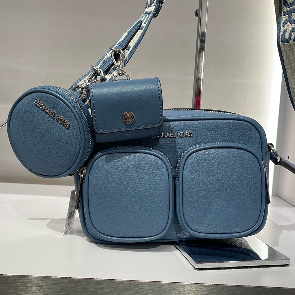 Michael Kors Jet Set Md Leather Crossbody Bag with Case for Apple Airpods Pro® - Picture 15 of 15
